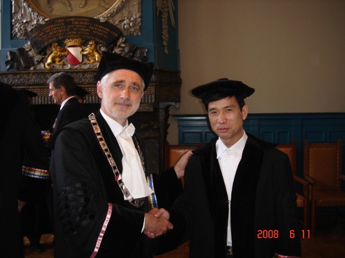 ��ˮ�У������Ƽ���W(xu��)��������ʿ����ʿ����(d��o)��